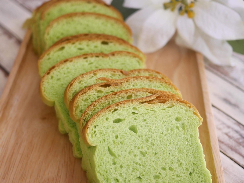 Pandan bread